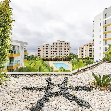 Luxury Poolside View Apartment Funchal  Buitenkant foto